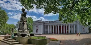 Снять номер в гостинице Одессы